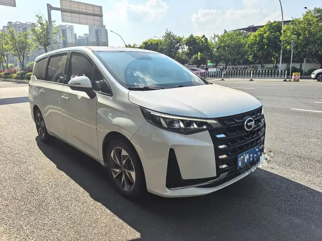 GAC Motor Trumpchi M6 — фото 3