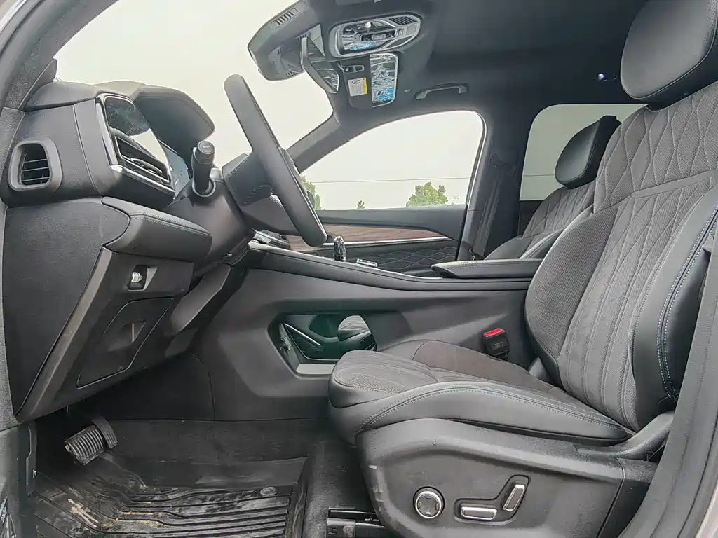 Geely Xingyue L — фото 4