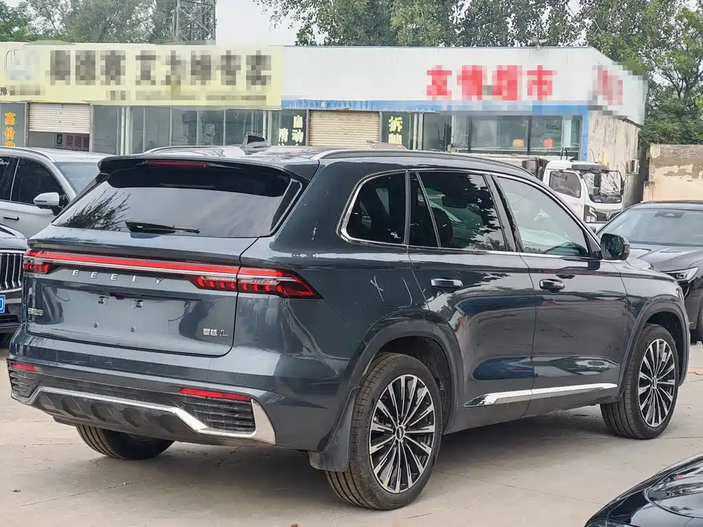 Geely Xingyue L — фото 9