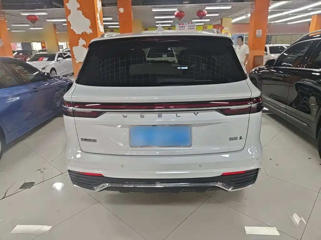 Geely Xingyue L — фото 6