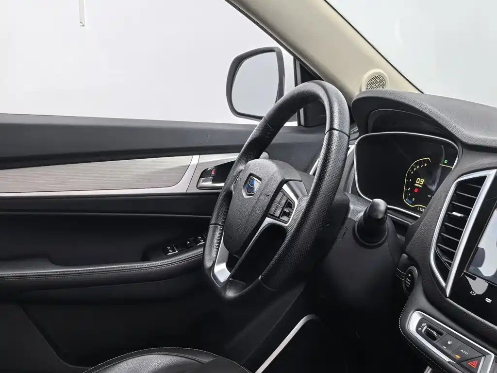 Geely Vision X6 — фото 22