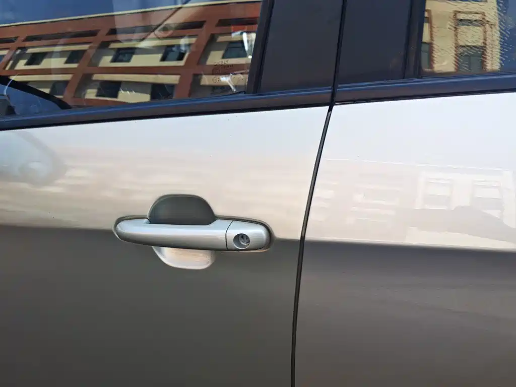 Geely Vision X3 — фото 15
