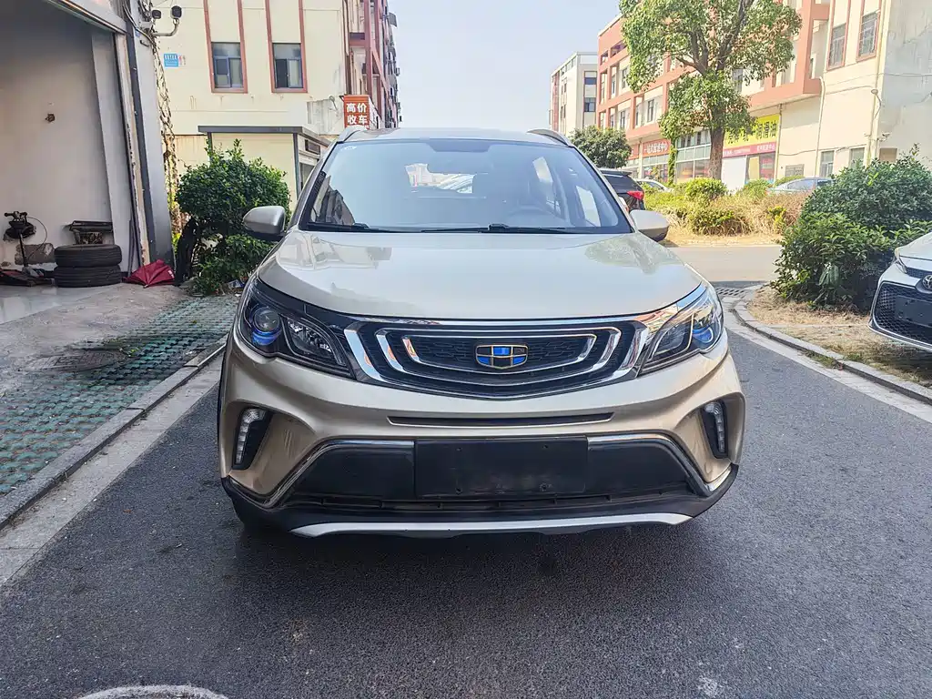Geely Vision X3 — фото 3