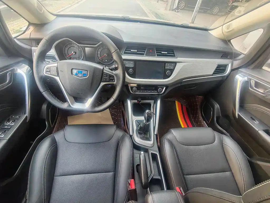 Geely Vision X3 — фото 8