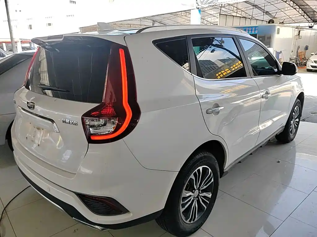 Geely Vision X6 — фото 7