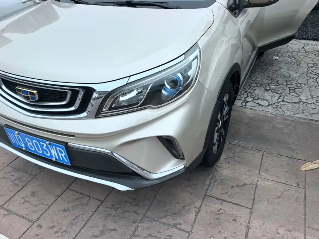 Geely Vision X3 — фото 24