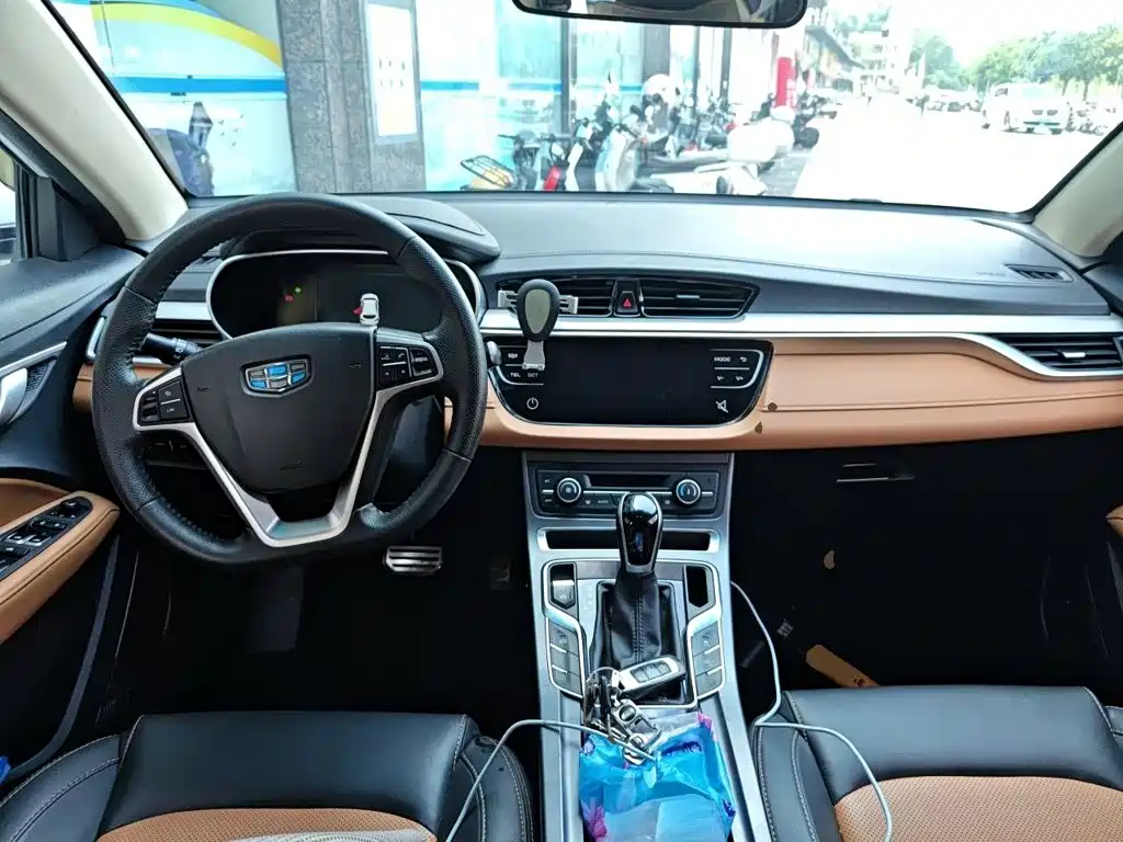 Geely Vision S1 — фото 5