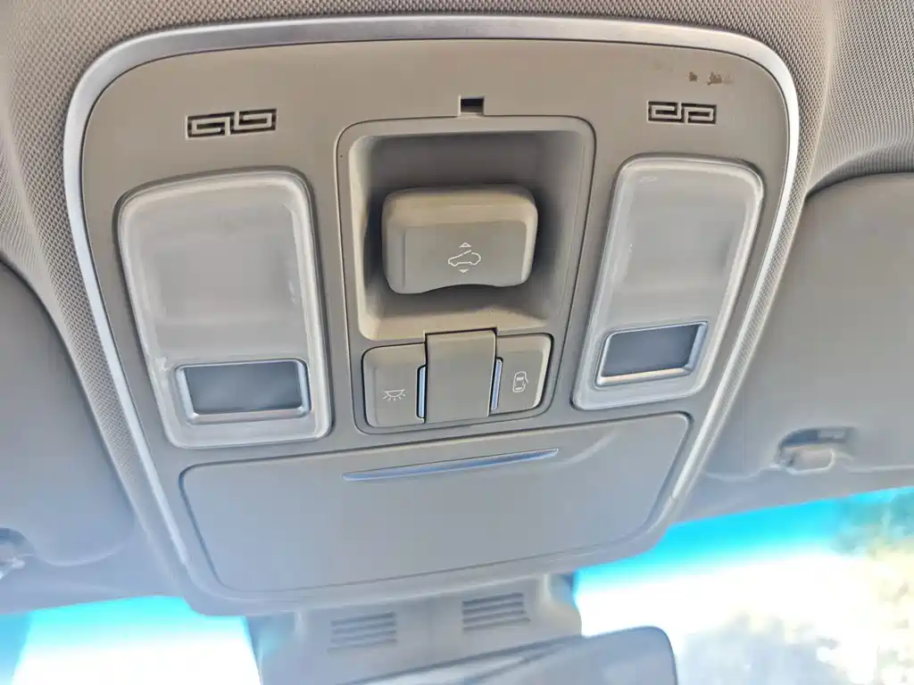 Geely Emgrand GS — фото 17