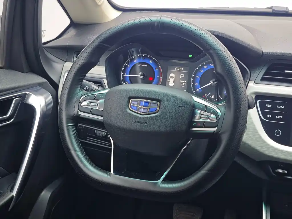 Geely Vision X3 — фото 13