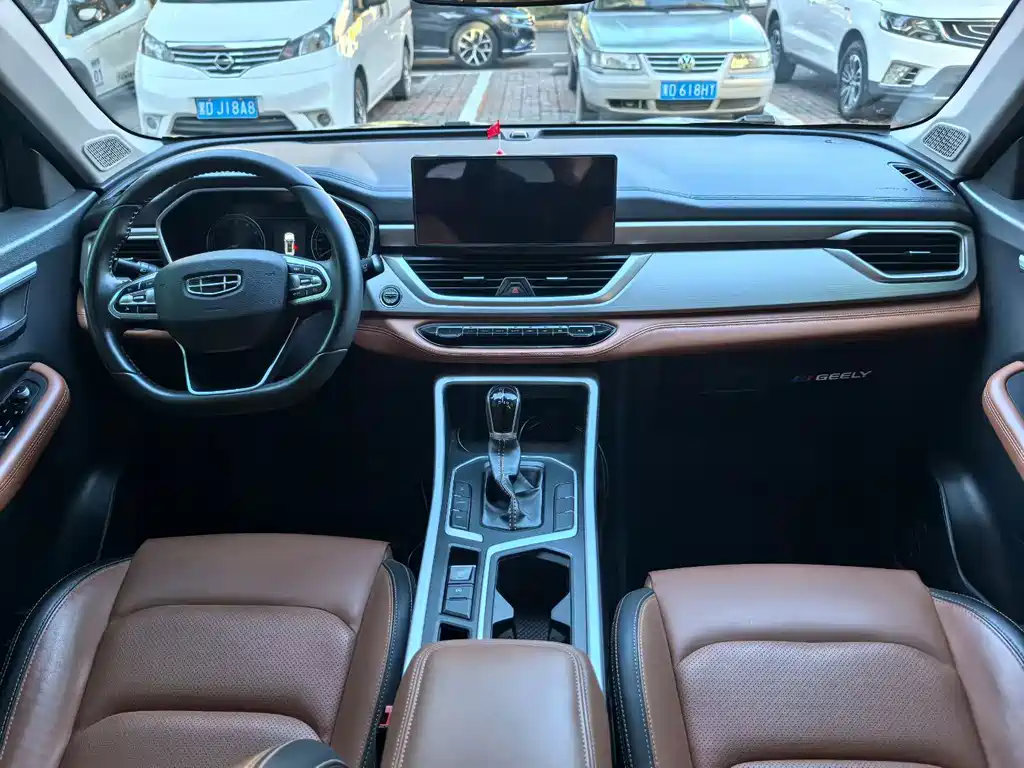 Geely Vision X6 — фото 8