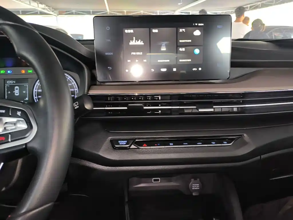 Geely Vision X3 — фото 13