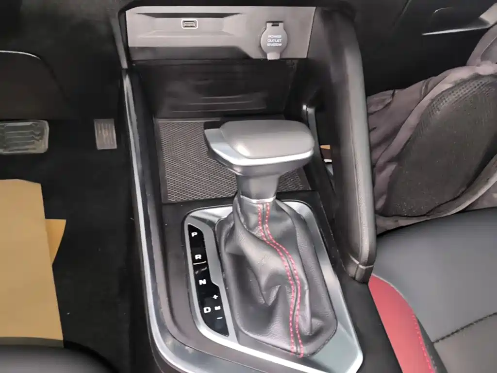 Geely Vision X3 — фото 14