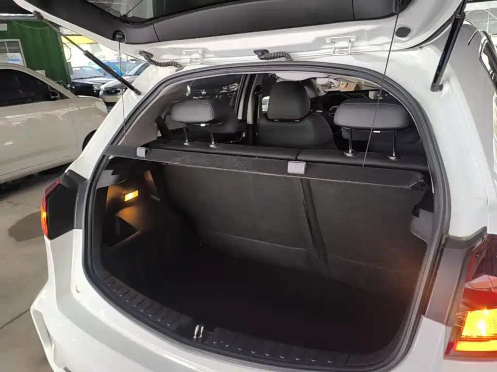 Geely Vision X3 — фото 19