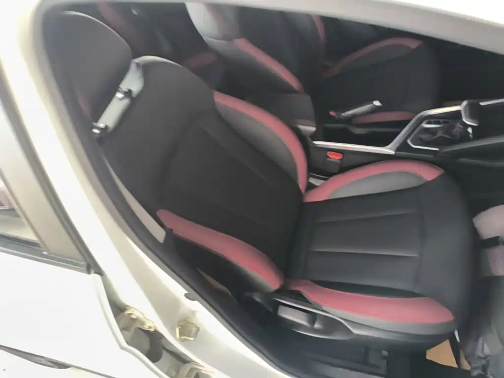 Geely Vision X3 — фото 25