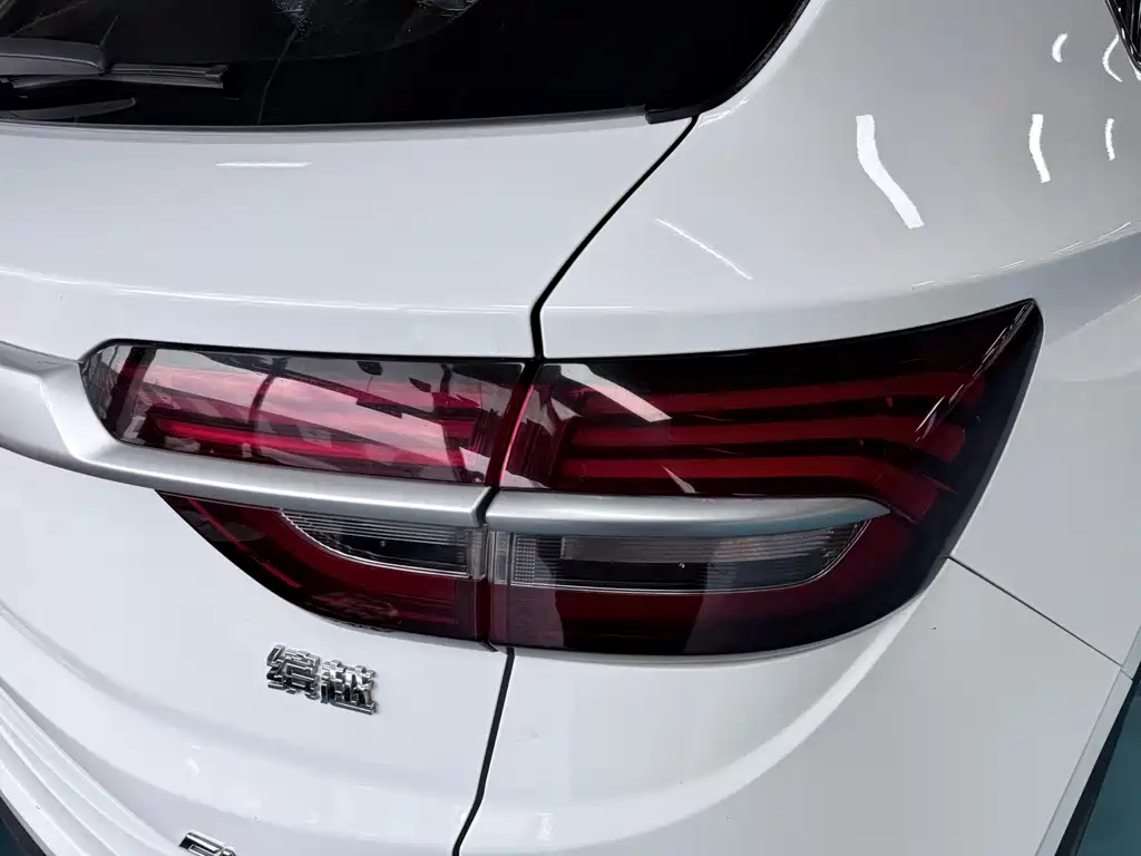 Geely Binyue — фото 17