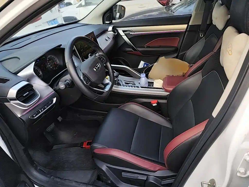 Geely Binyue — фото 15