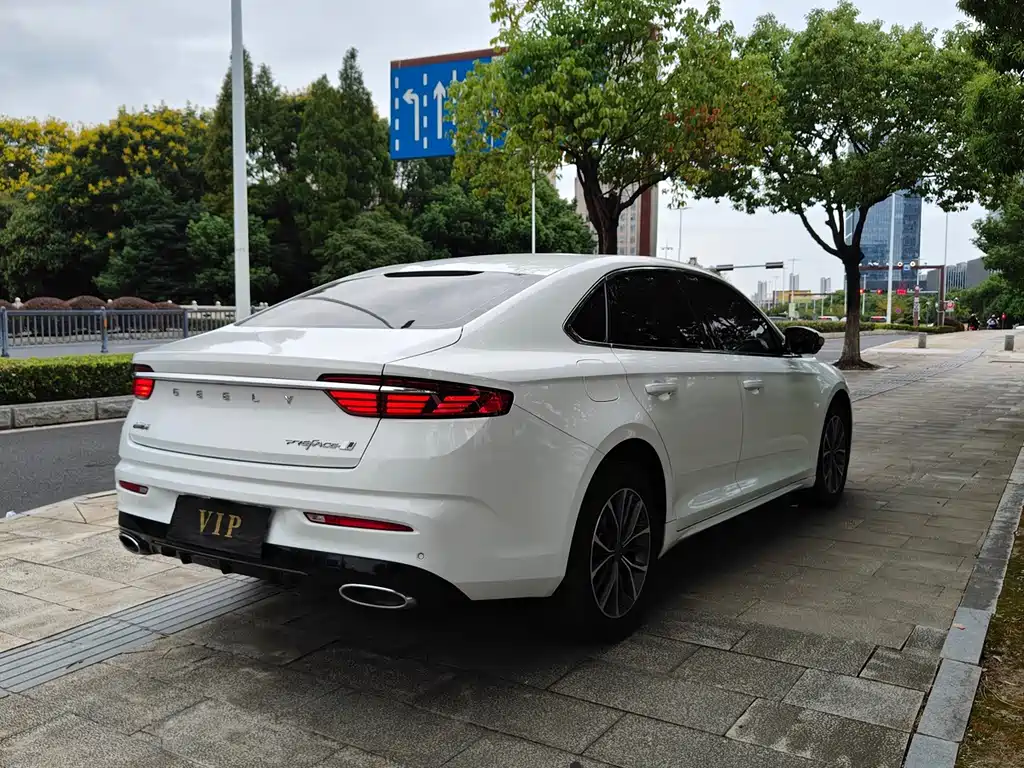 Geely Xingrui — фото 10