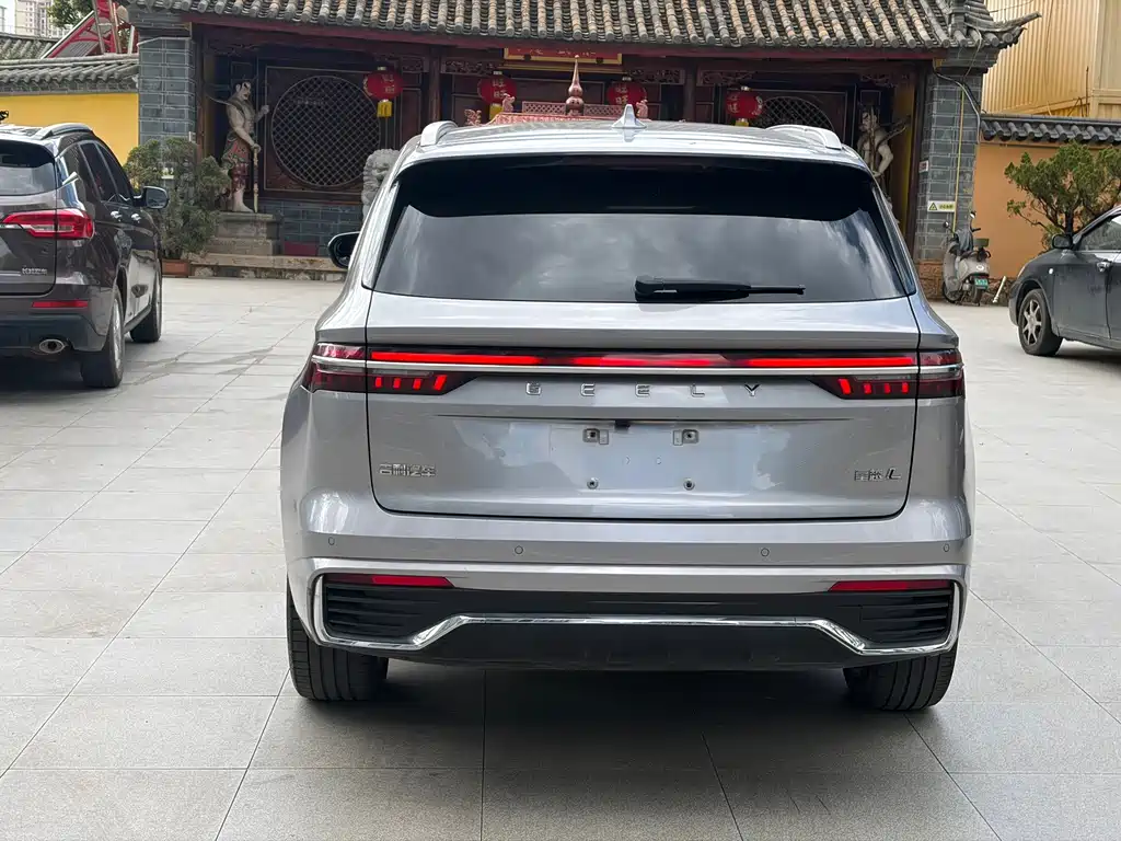 Geely Xingyue L — фото 13