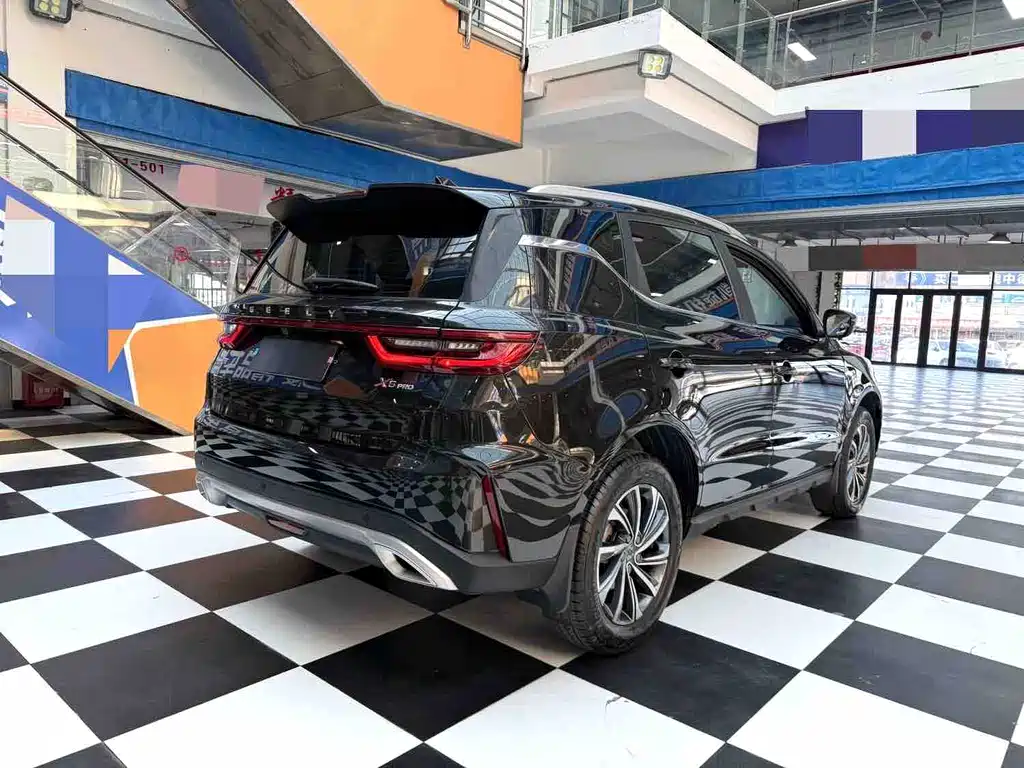 Geely Vision X6 — фото 15