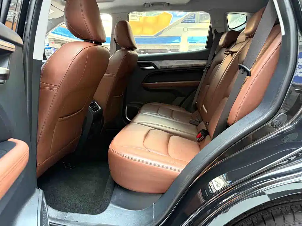 Geely Vision X6 — фото 8