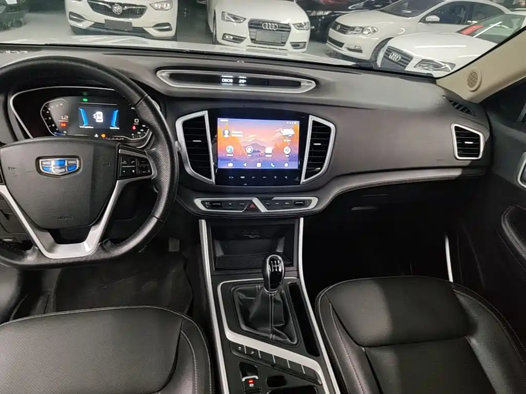 Geely Vision X6 — фото 9