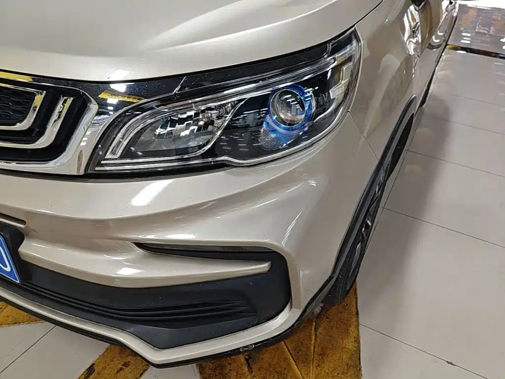 Geely Vision X3 — фото 24