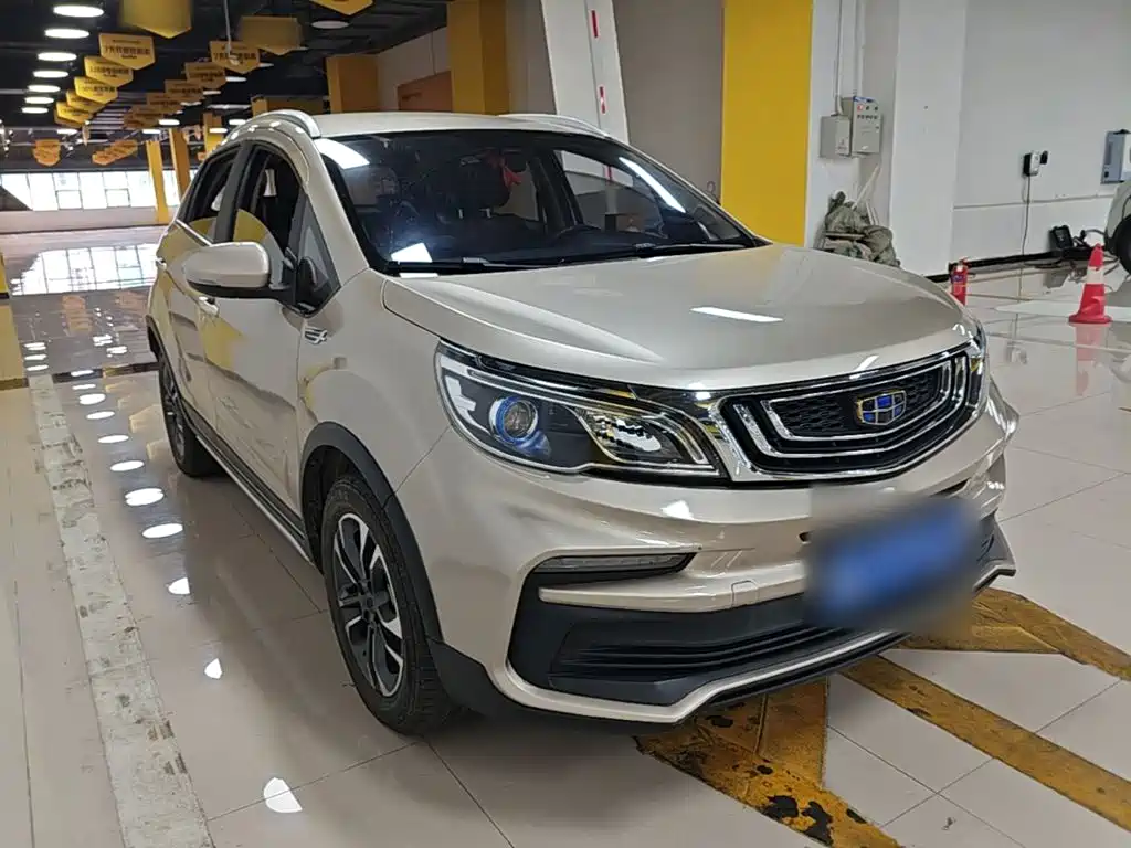 Geely Vision X3 — фото 4