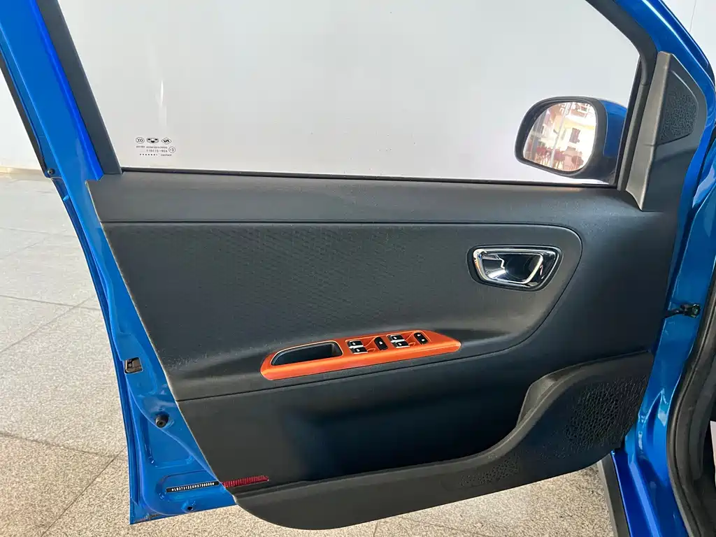 Geely Vision X1 — фото 29