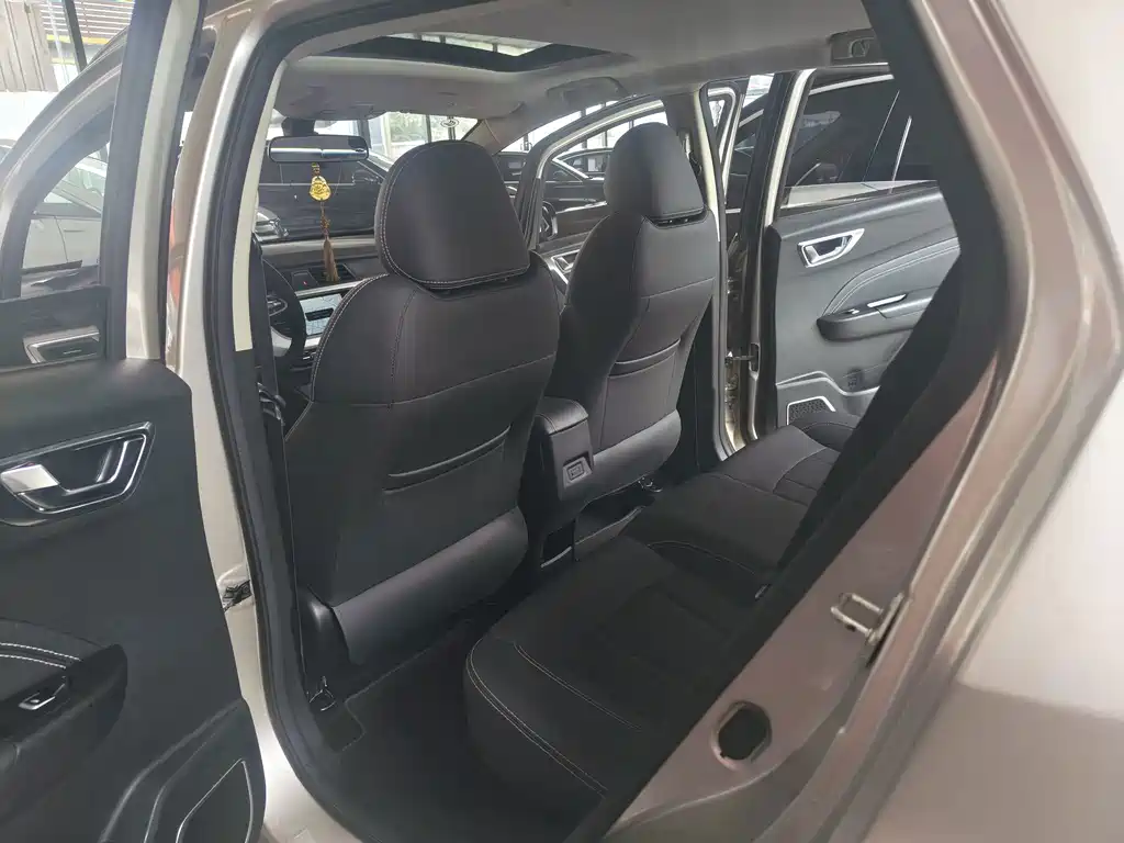 Geely Vision X3 — фото 11