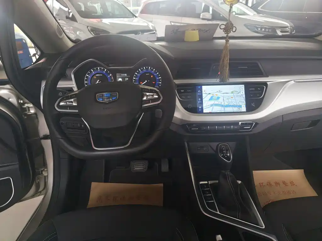 Geely Vision X3 — фото 14