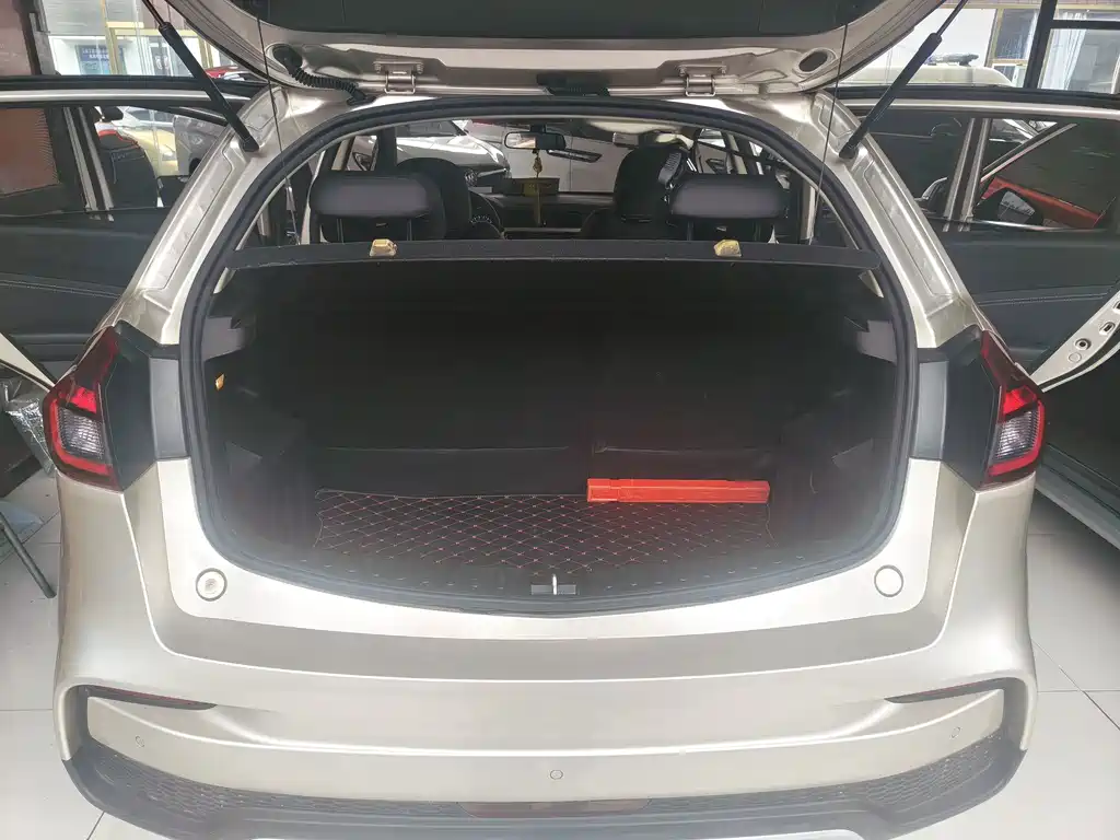 Geely Vision X3 — фото 6