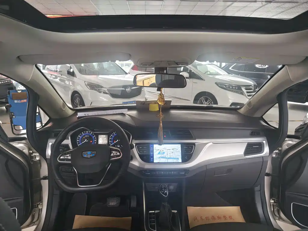 Geely Vision X3 — фото 9