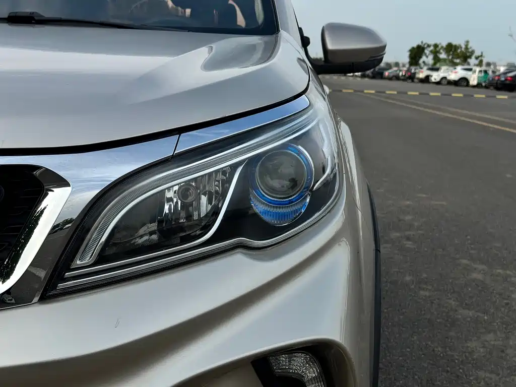 Geely Vision X3 — фото 2