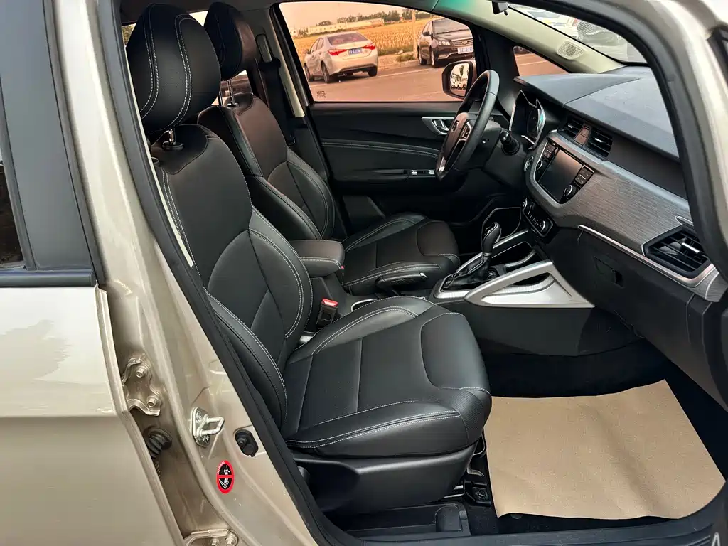 Geely Vision X3 — фото 22