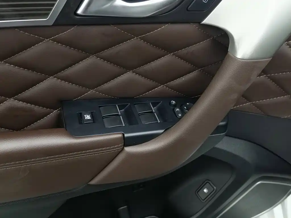 Haval H9 — фото 9