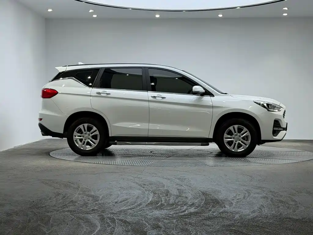 Haval M6 — фото 4