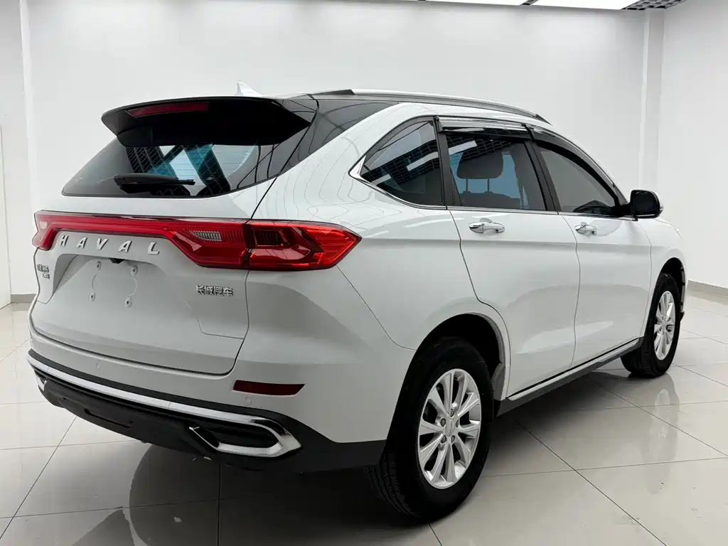 Haval M6 — фото 6