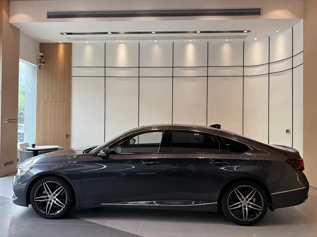 Honda Accord — фото 4