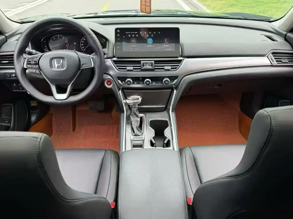 Honda Accord — фото 3