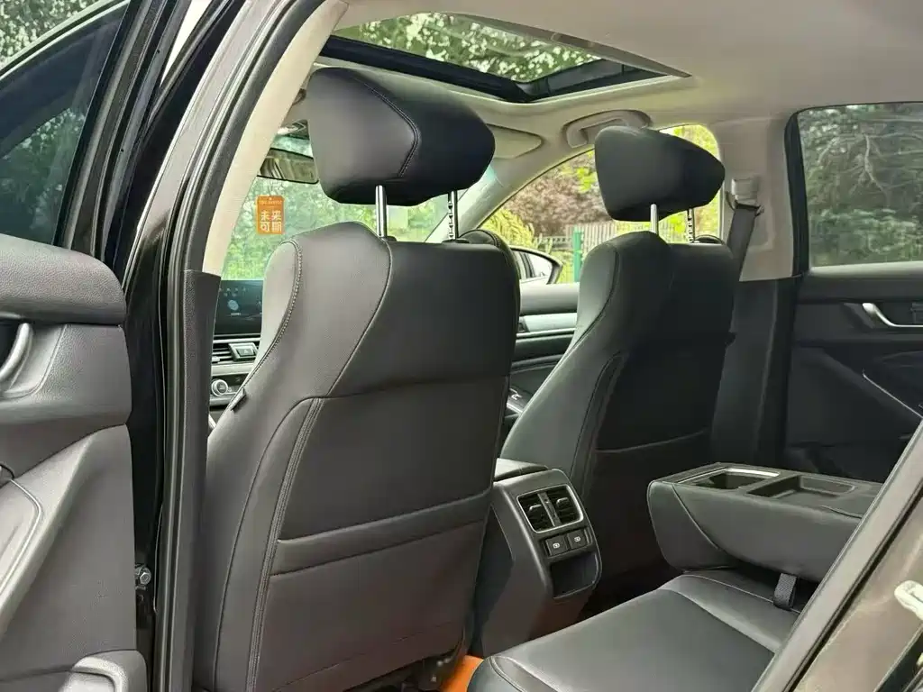 Honda Accord — фото 4