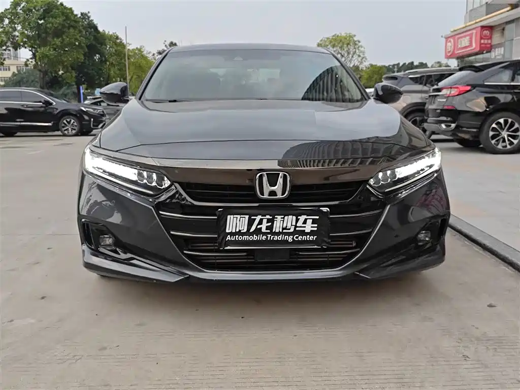 Honda Accord — фото 2