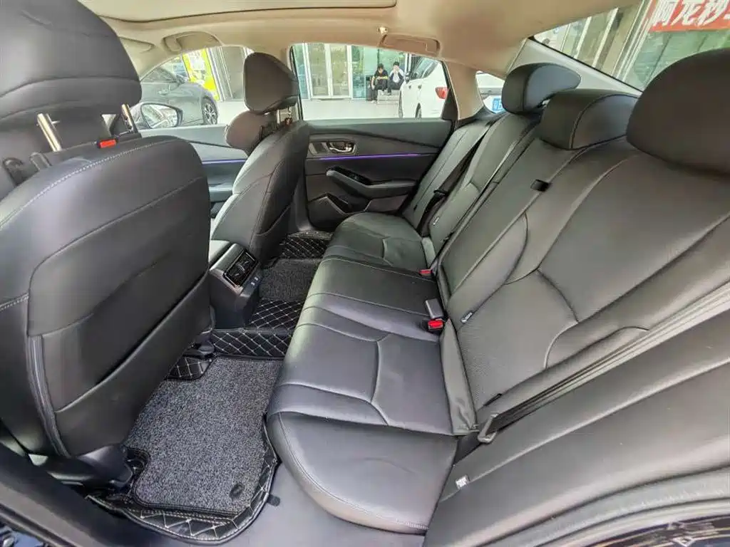 Honda Accord — фото 6