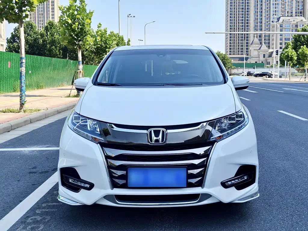 Honda Odyssey — фото 2