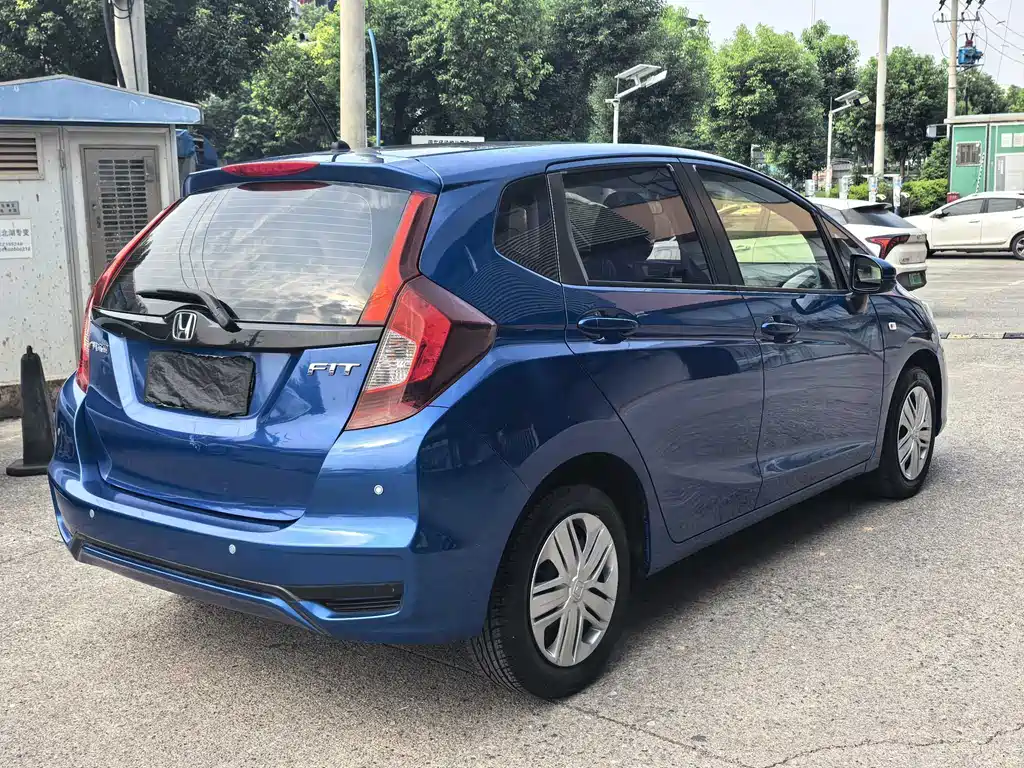 Honda Fit — фото 2