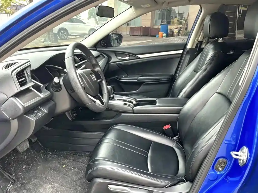 Honda Civic — фото 6