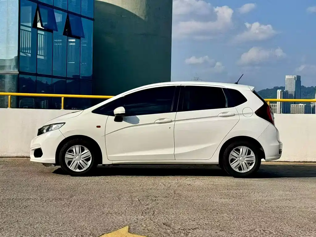 Honda Fit — фото 3