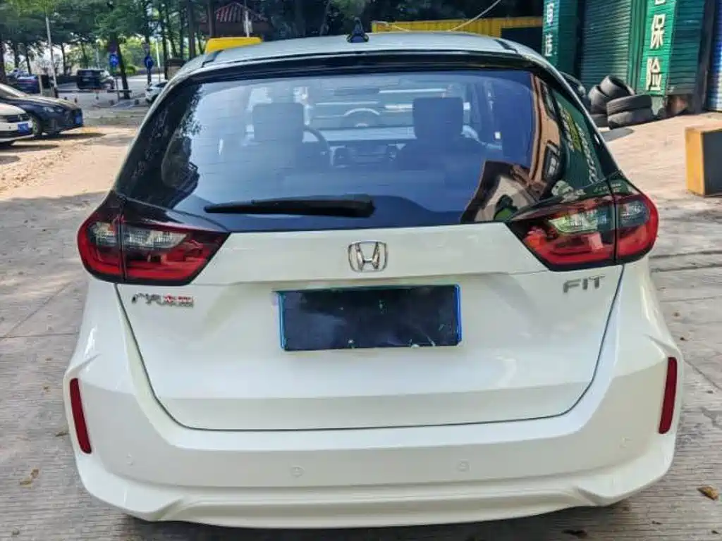 Honda Fit — фото 3