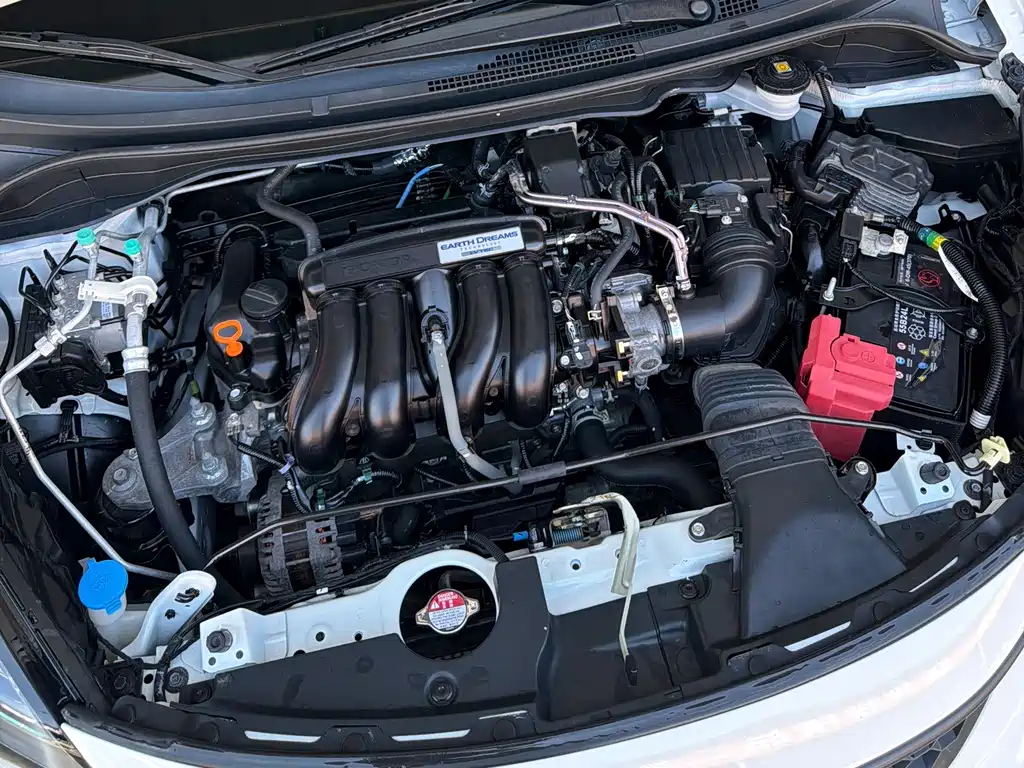 Honda Fit — фото 10