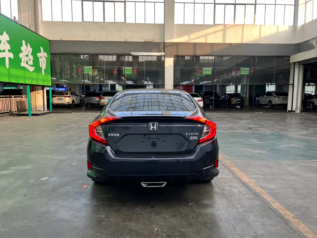 Honda Civic — фото 10