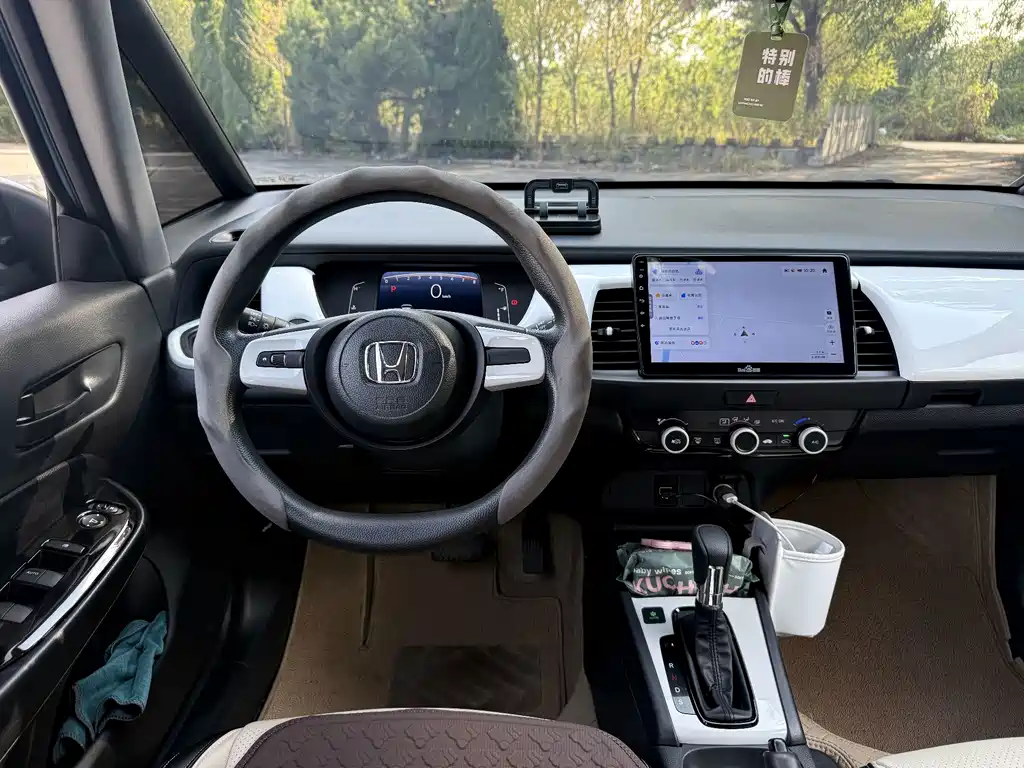 Honda Fit — фото 14
